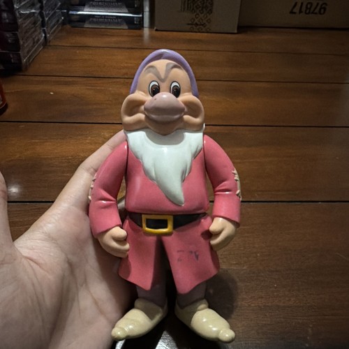 1992 disney snow - snow, seven